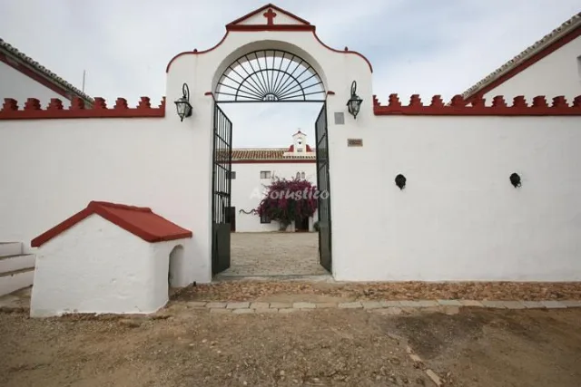 Alojamiento turístico CORTIJO LAS ARENILLAS en VILLA NUEVA DEL RIO Y MINA · SEVILLA