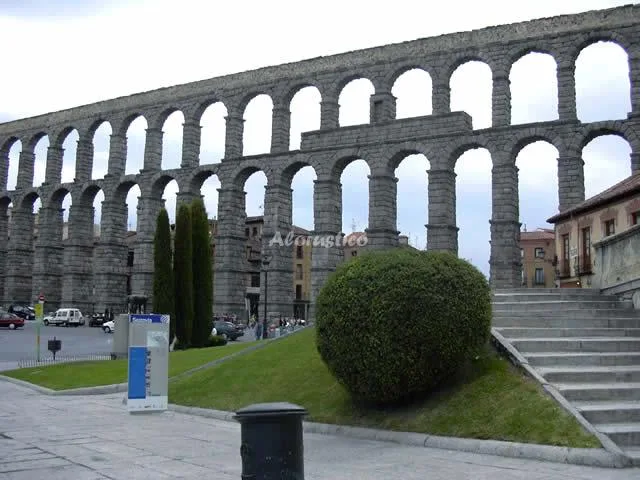 Alojamiento turístico REFITOLERÍA APARTAMENTOS C (1ª PLANTA) en SEGOVIA · SEGOVIA