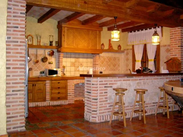 LA CASETA DEL PEGUERO en NAVAS DE ORO — miniatura 7