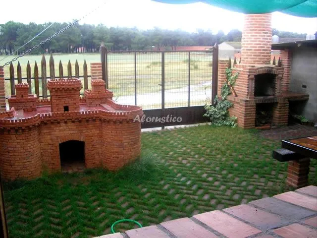 LA CASETA DEL PEGUERO en NAVAS DE ORO — miniatura 10