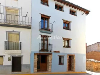 Alojamiento turístico CASA CHAPARRETE en DEZA · SORIA