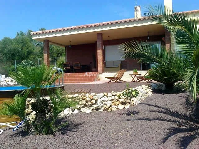 Alojamiento turístico CHALET MONTCLAR en RIUDECANYES · TARRAGONA