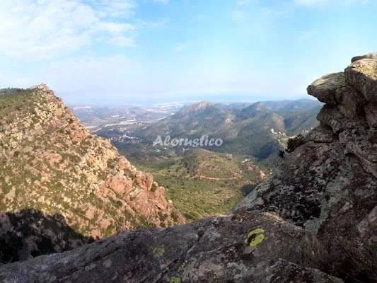 Alojamiento turístico LA CASA DE LA MONTAÑA en SEGART · VALENCIA