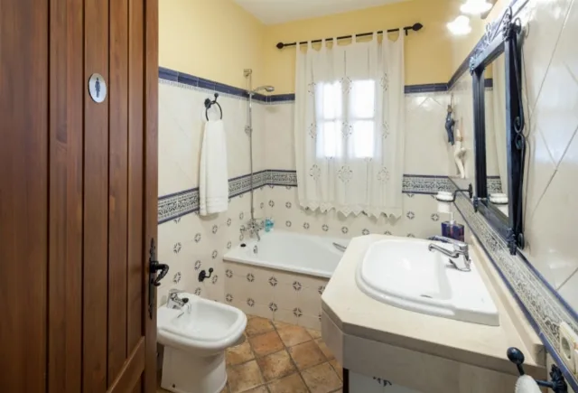 VILLA GALIANO en GUARO — miniatura 13